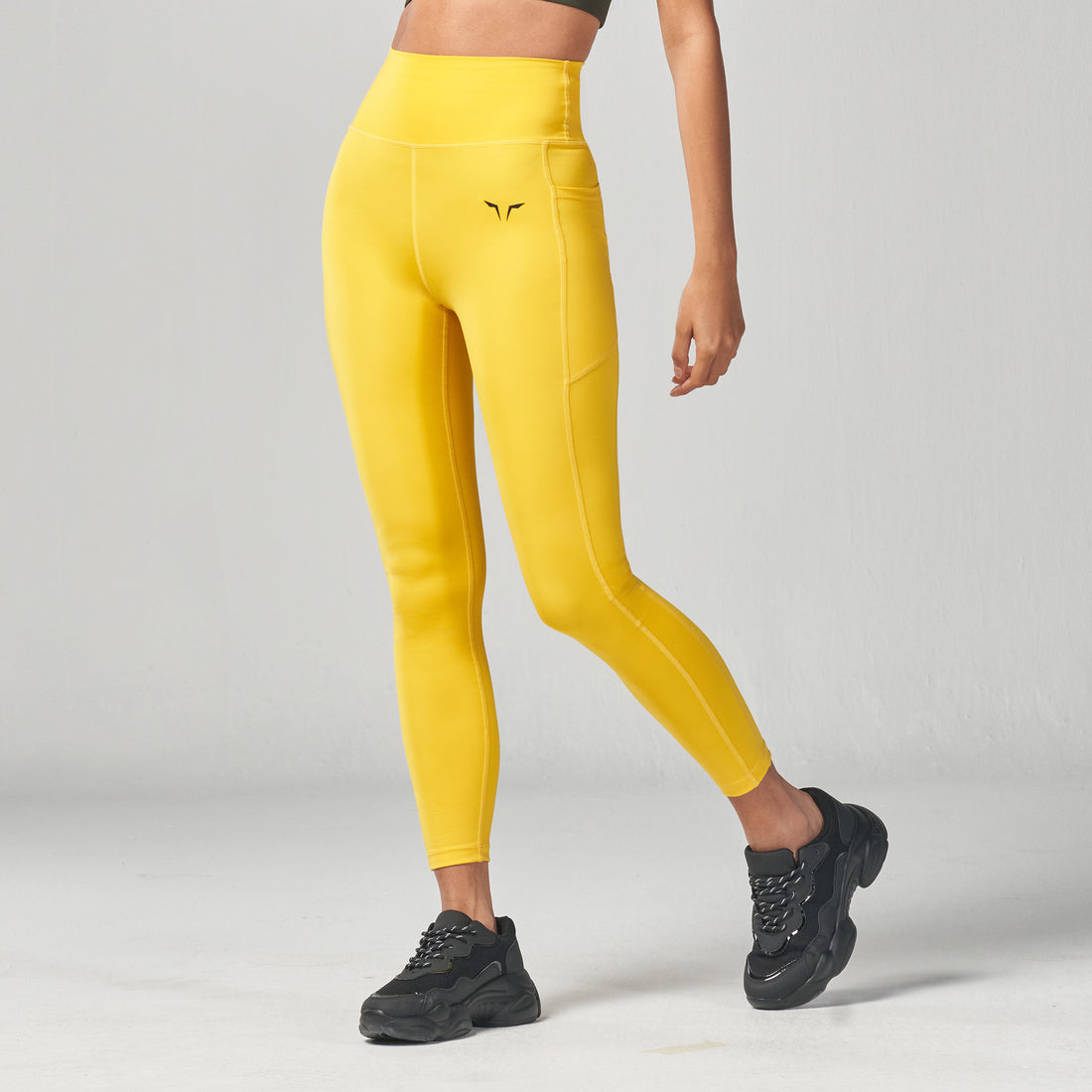 Essential Cropped Leggings - Yellow